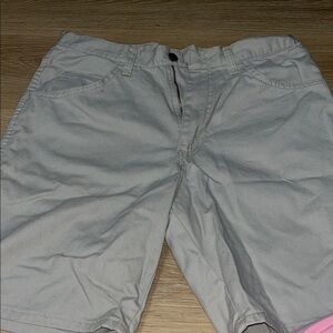 Wrangler Men's Light Gray Cargo Shorts